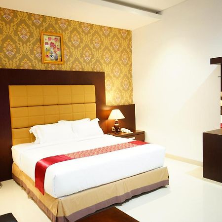 Singapore City Hotel Batu Bara Sungaibalai Exterior photo